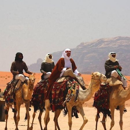 Wadi Rum Wonders Camp エクステリア 写真